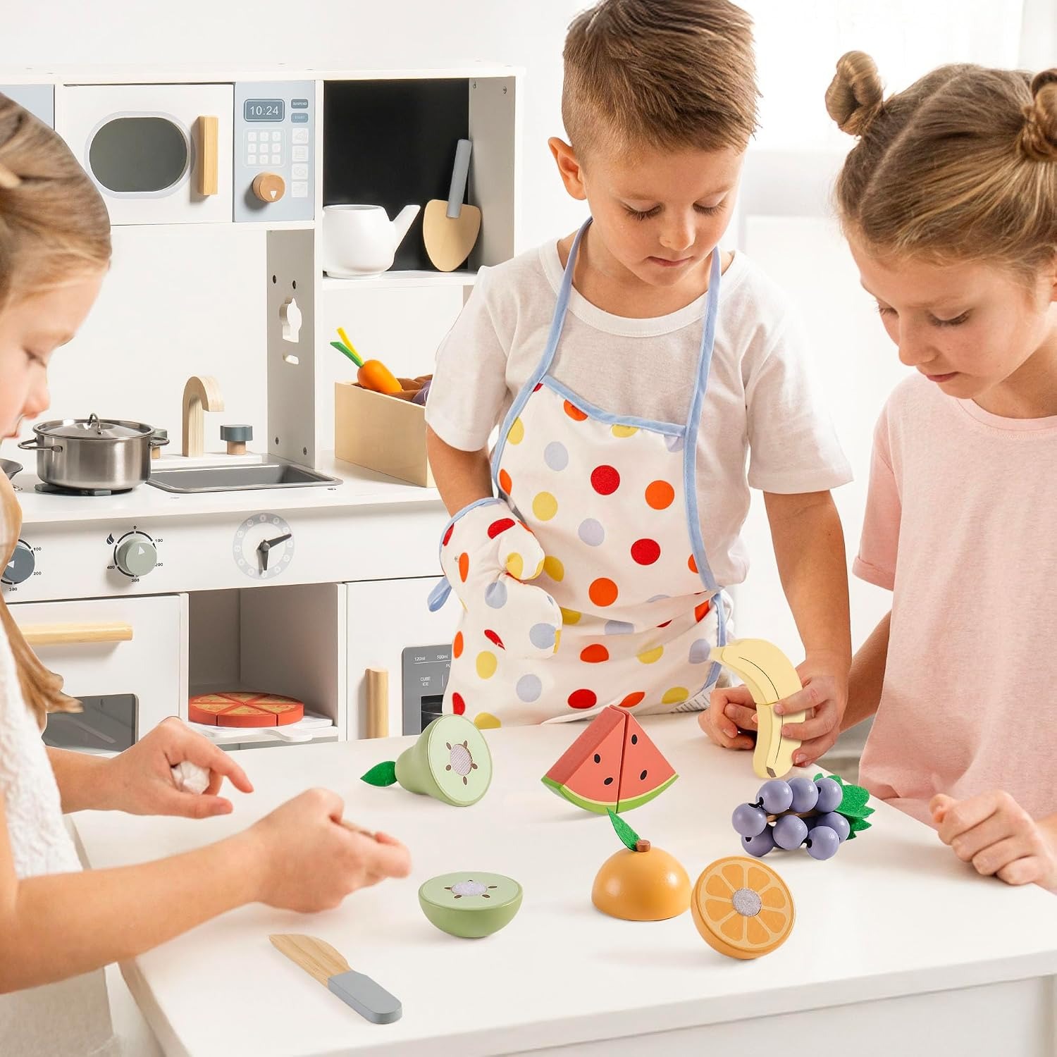 Wooden Cutting Fruit Set with Storage Bag